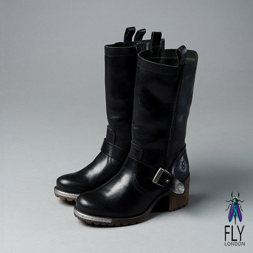 Fly London(女)★率性工程 個性釦環木質低跟中靴 - 黑