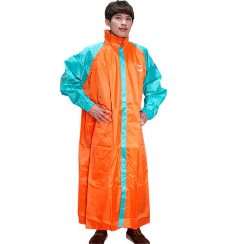 JUMP 前開配色反光休閒風雨衣大尺寸5XL-橘綠+通用型雨鞋套