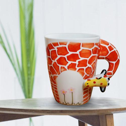 3D動物造型手繪風陶瓷杯- 長頸鹿(350ml)