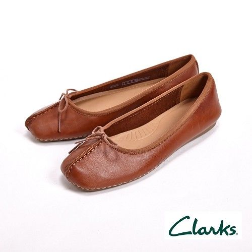 【Clarks】FRECKLE ICE 真皮休閒蝴蝶結平底鞋女鞋-棕(另有藍黑橘)
