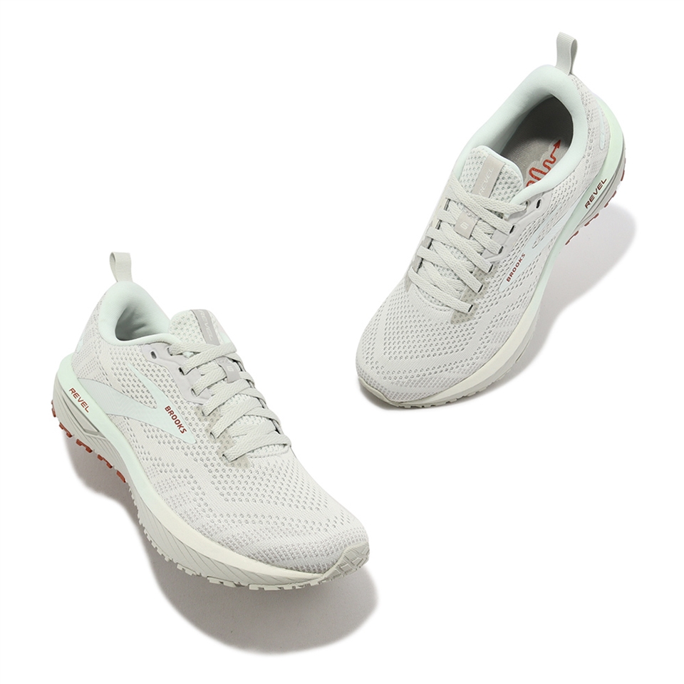 brooks revel rose gold