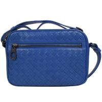 BOTTEGA VENETA 407648 經典手工編織小羊皮斜背小方包.寶藍