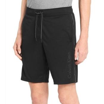 Calvin Klein 2018男時尚LOGO標誌輕質黑色短褲  