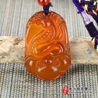 瑪瑙蛇項鍊玉珮(靈蛇舞動、招財靈蛇:蛇牌瑪瑙蛇玉珮、玉髓蛇玉墜、蛇十二生肖項鍊)。紅瑪瑙玉髓蛇,SN019。【東方翡翠寶石】