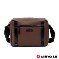 AIRWALK -英倫風華黑金側背包-共兩色