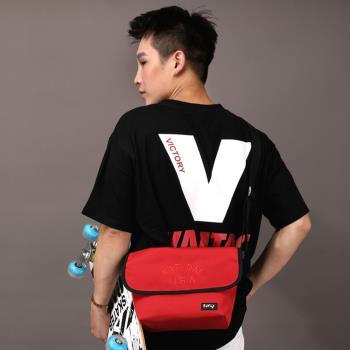 【Acorn*橡果】韓系休閒防水郵差包斜背包肩背包6567(紅色)
