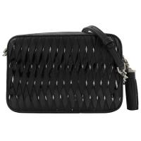 MICHAEL KORS 新款 Ginny Woven 編織漆皮斜背鍊包.黑