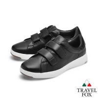 TRAVEL FOX(女) 輕雲系列 超軟牛皮雙側扣輕量舒適運動鞋 - 黑金黑