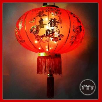 摩達客-農曆春節元宵-80cm萬事如意金線大紅燈籠(單入)+LED50燈插電式燈串暖白光(附IC控制器)
