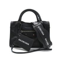 【BALENCIAGA】經典 Mini City 銀釦背帶塗鴉機車包 (300295-灰)