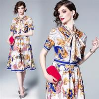 【M2M】自信美麗蝴蝶領結印花洋裝M-3XL