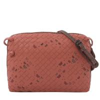 BOTTEGA VENETA 507896 蝴蝶刺繡手工編織斜背包.粉橘