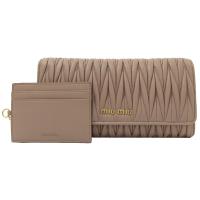 MIU MIU 5MH109 MATELASSE抓皺羊皮雙扣式長夾.奶茶色