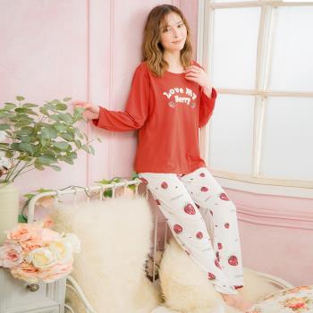 【lingling日系】全尺碼-英文字草莓牛奶絲上側開口哺乳孕婦長袖二件式睡衣組(熱情磚桔)A4100