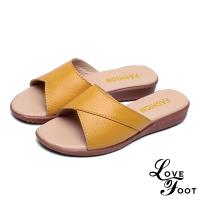 【LOVE FOOT 樂芙】真皮反折交叉造型時尚舒適坡跟拖鞋 黃
