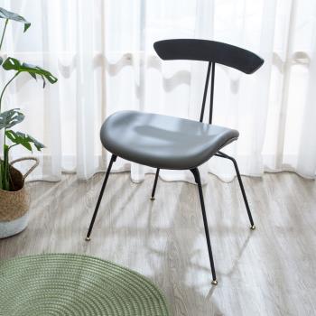 Boden-奧瑪工業風皮革餐椅/灰色造型椅/單椅