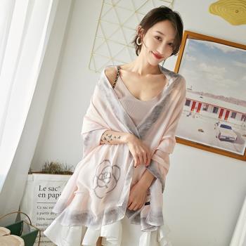 【Emi艾迷】韓系裸粉薔薇柔感羊脂絨薄圍巾披肩