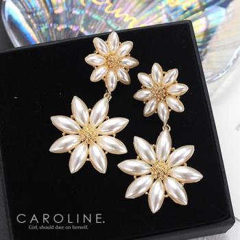 《Caroline》★韓國熱賣造型時尚  高貴典雅設計耳環70926