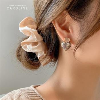 《Caroline》韓國熱賣粉色愛心格紋造型時尚 高雅大方設計 耳環72817