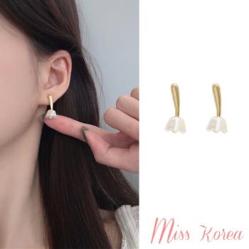【MISS KOREA】韓國設計S925銀針復古貝殼鬱金香花朵耳釘