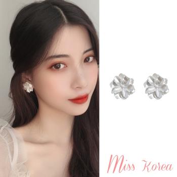 【MISS KOREA】韓國設計S925銀針法式優雅氣質白色花朵耳環
