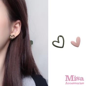 【MISA】 韓國設計S925銀針簡約撞色不對稱小愛心耳環 (2色任選)