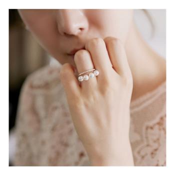 梨花HaNA 韓國南大門設計．精緻雙層三顆珍珠戒指