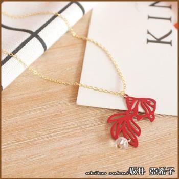 『坂井．亞希子』日本和風紅色鏤空金魚項鍊