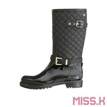 【miss.k】雨靴 中筒雨靴/時尚經典菱格紋皮帶釦飾晴雨兩穿造型中筒雨靴 黑