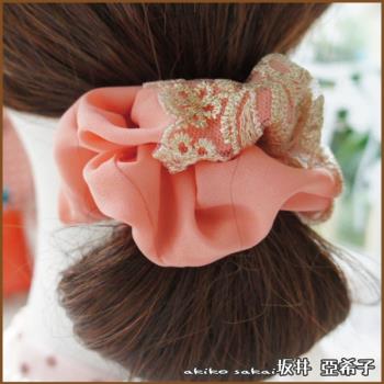 『坂井．亞希子』清新蕾絲花紋刺繡造型髮圈