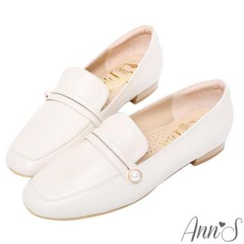 Ann’S法式珍珠-頂級綿羊皮珍珠扣帶平底樂福鞋-米白
