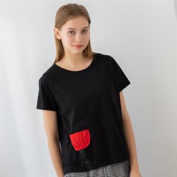 【Qiruo 奇若】專櫃黑色純棉短版上衣1106A 紅口袋造型設計