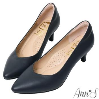 Ann’S舒適療癒系低跟版-V型美腿綿羊皮尖頭跟鞋-深藍(版型偏小)