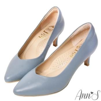 Ann’S舒適療癒系低跟版-V型美腿綿羊皮尖頭跟鞋-莫藍迪藍(版型偏小)