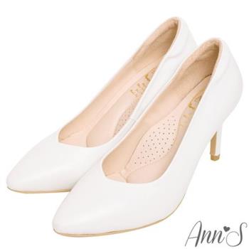 Ann’S舒適療癒系-V型美腿綿羊皮尖頭跟鞋-白