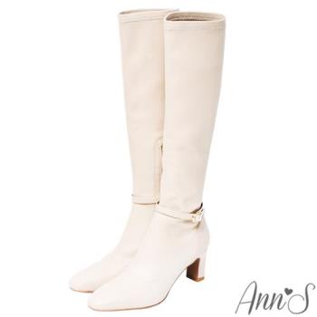 Ann’S精緻美感寬版-彈力羊紋可拆繫帶兩穿扁跟及膝長靴-米白