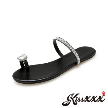 【KissXXX】拖鞋 平底拖鞋/簡約一字鑽帶寶石趾環造型平底拖鞋(黑)