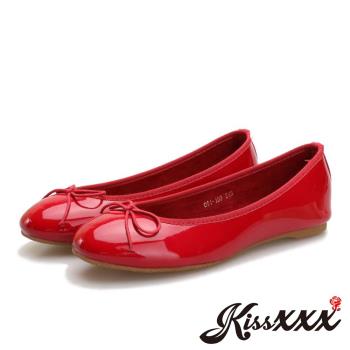 【KissXXX】娃娃鞋 圓頭娃娃鞋/可愛蝴蝶結漆皮圓頭淺口芭蕾娃娃鞋(紅)