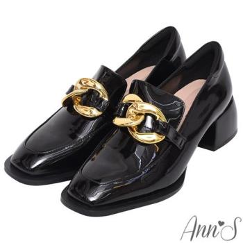 Ann’S氣勢金色鍊扣-軟漆皮方頭粗跟樂福鞋4.5cm-黑