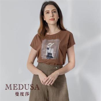 現貨【MEDUSA 曼度莎】棕色燙圖落肩短版T恤（M-XL）｜女上衣 女短袖上衣 短版上衣