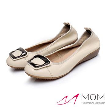 【MOM】單鞋 坡跟單鞋/真皮簡約方扣小坡跟超軟底單鞋 黑