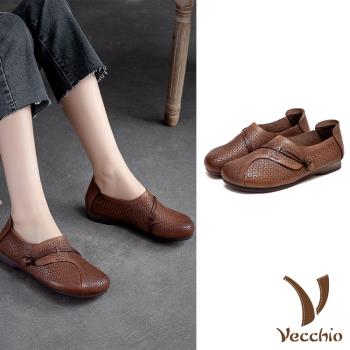 【VECCHIO】休閒鞋 低跟休閒鞋/全真皮頭層牛皮復古皮雕中國風盤釦造型低跟休閒鞋 棕