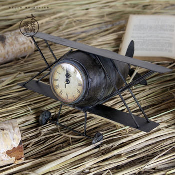 【協貿】復古仿舊鐵藝老式戰鬥機模型擺件鐘錶