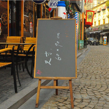 [協貿國際]木質素描畫架實木美術畫板架廣告展示海報架木製展架黑板咖啡色一個價