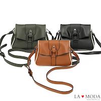 La Moda 潮流必備復古設計感肩背大釦環斜背包 (共3色)