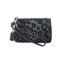 COACH 絨布豹紋手拿包(黑銀)