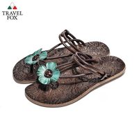 Travel Fox(女) - 俏皮花朵 牛皮三角式裸背旅狐夾腳拖鞋 - 小花藍