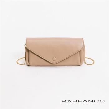 【RABEANCO】質感平滑牛皮手拿斜背鏈帶皮夾包(杏)