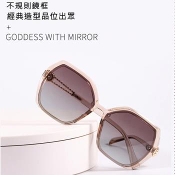 【MEGASOL】UV400防眩偏光太陽眼鏡時尚女仕大框矩方框墨鏡(花朵珍珠款P236)