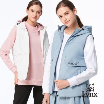 【Lynx Golf】首爾高桿風格！女款防潑水彈性舒適弧度造型下擺設計袋蓋拉鍊口袋無袖不可拆式連帽背心(二色)